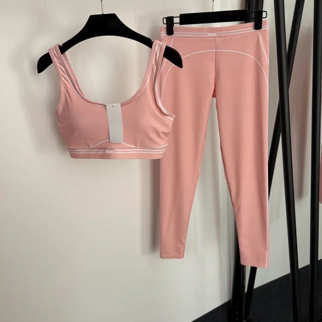 Tanktop en broek, tweedelig ad - Yoga Và Fitness recensie en prijs